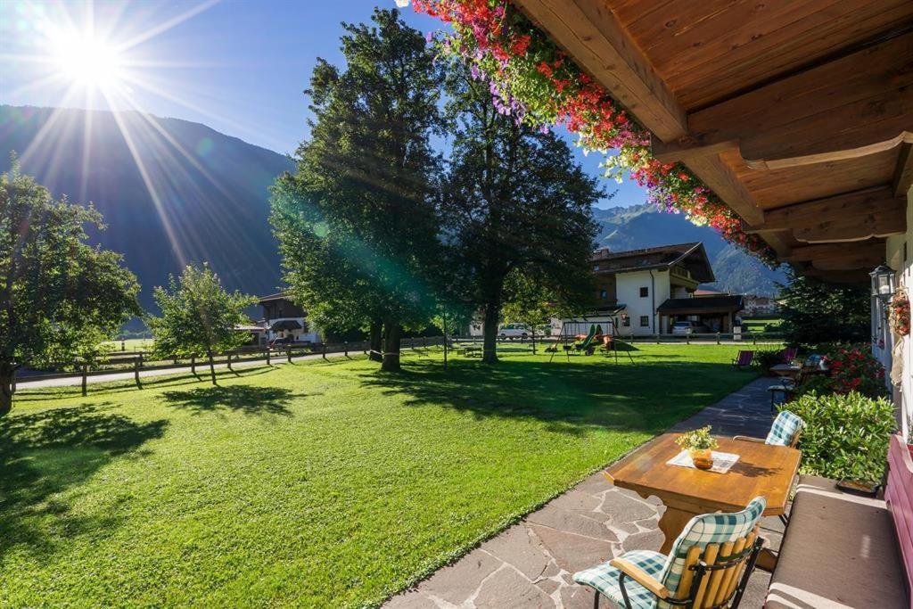 Landhaus Gredler Mayrhofen Exterior photo